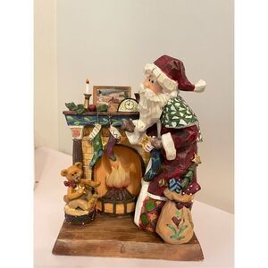 2006 WINTERLAND COLLECTION BY ST.NICHOLAS SQUARE- carved Santa delivering presen